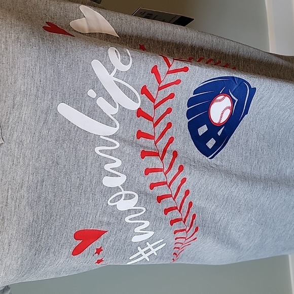 NWT Miken Flow Mom Life Baseball Gray Short Sleeve T-Shirt Size Large - Picture 2 of 4